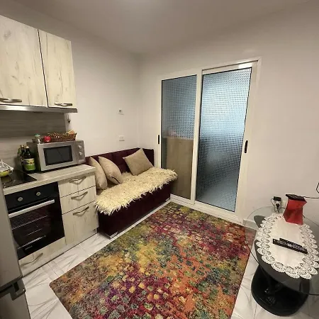 Apartment Vibrant Haven *